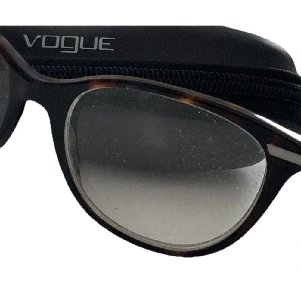 Vogue designer eyeglass
